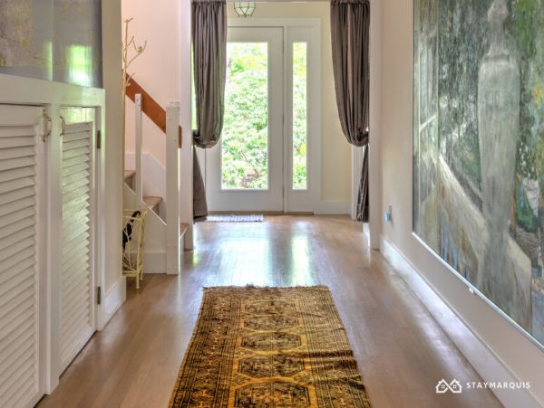 Hamptons Home 1020750