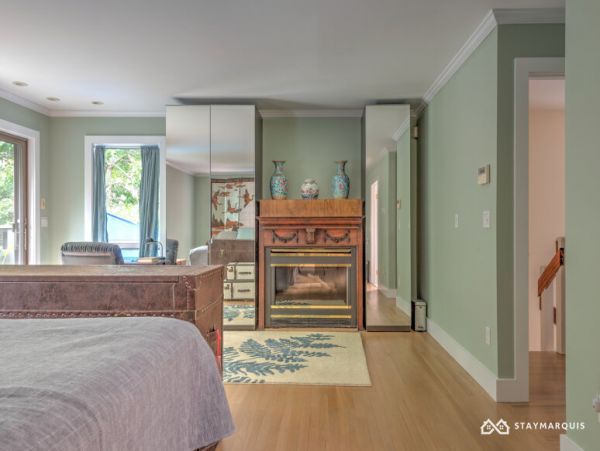 Hamptons Home 1020750