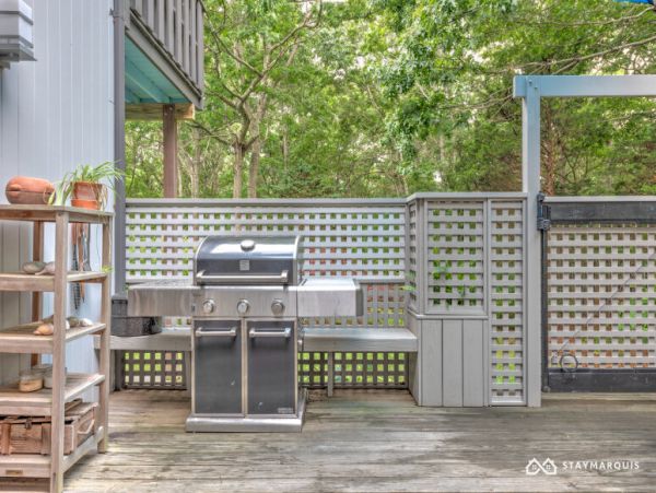 Hamptons Home 1020750