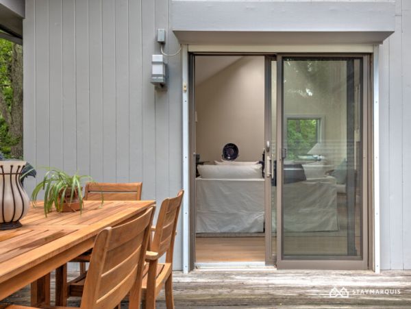 Hamptons Home 1020750
