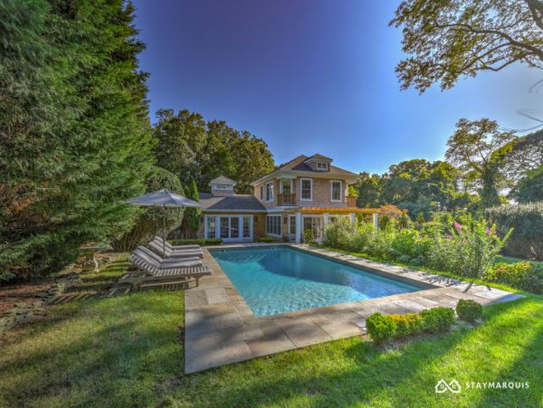 Hamptons Home 1020751
