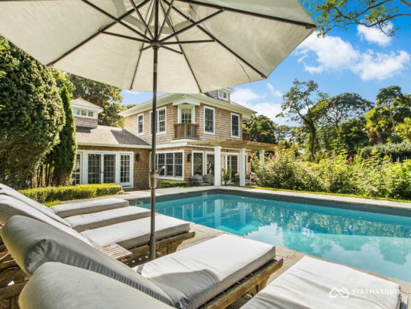 Hamptons Home 1020751
