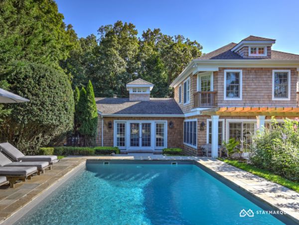 Hamptons Home 1020751