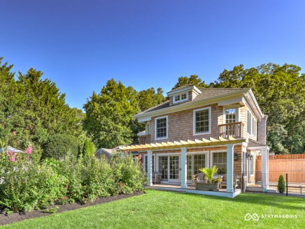 Hamptons Home 1020751