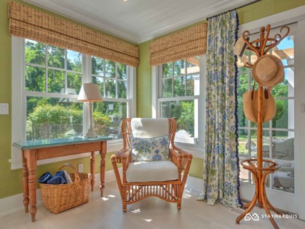 Hamptons Home 1020751