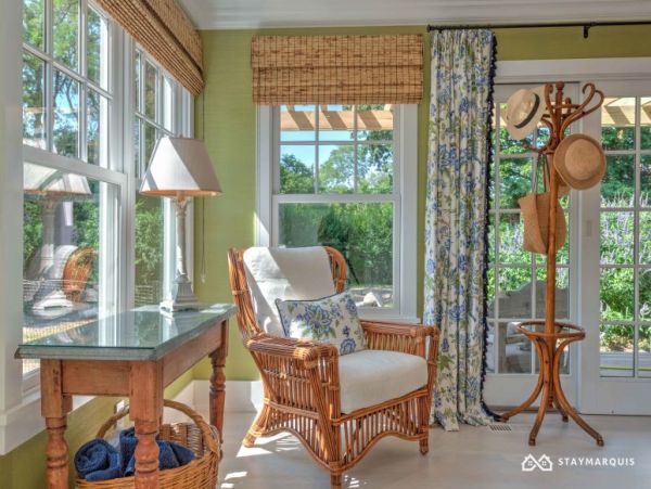 Hamptons Home 1020751