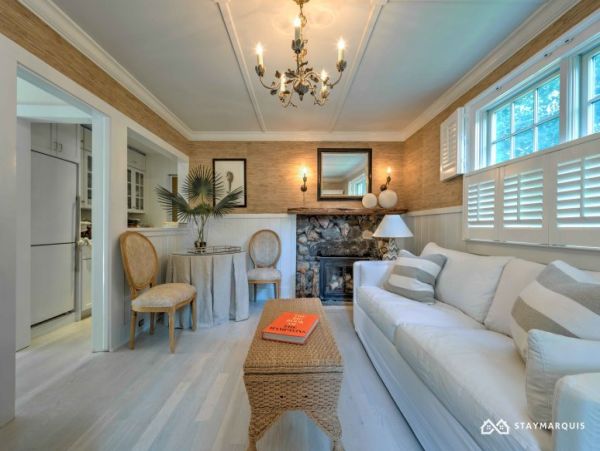Hamptons Home 1020751