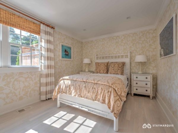 Hamptons Home 1020751