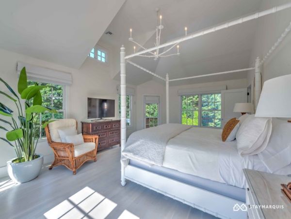 Hamptons Home 1020751