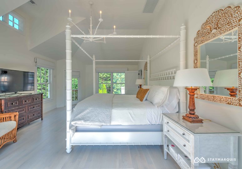 Hamptons Home 1020751