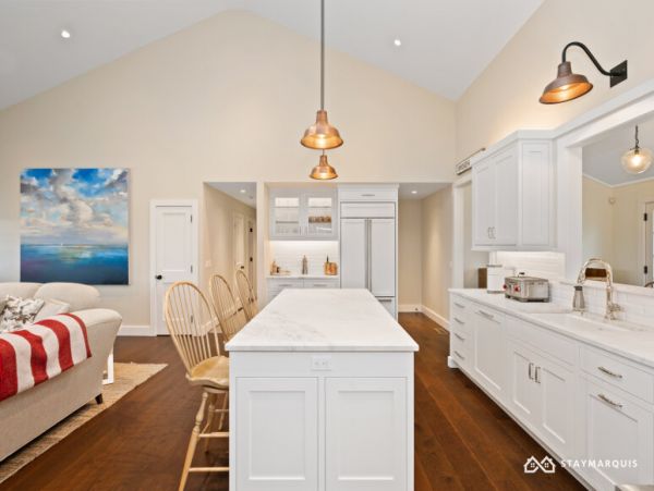 Hamptons Home 1020752