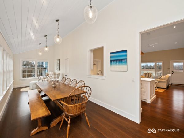 Hamptons Home 1020752