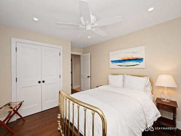 Hamptons Home 1020752