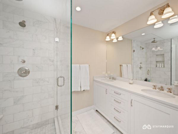 Hamptons Home 1020752