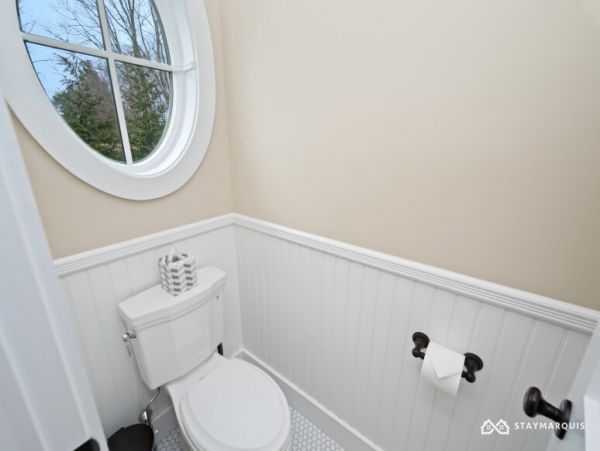 Hamptons Home 1020752