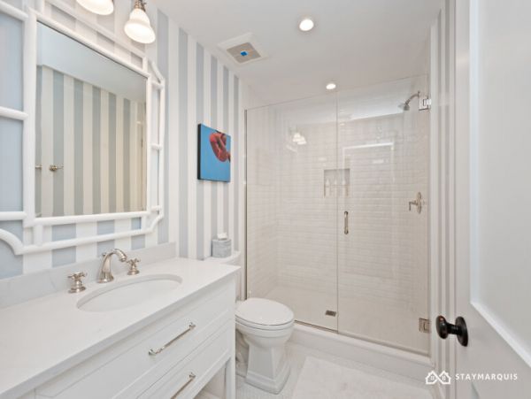 Hamptons Home 1020752