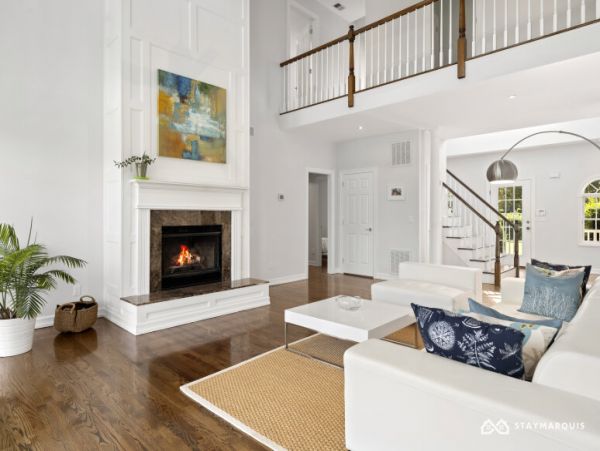Hamptons Home 1020753