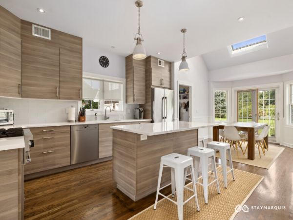 Hamptons Home 1020753