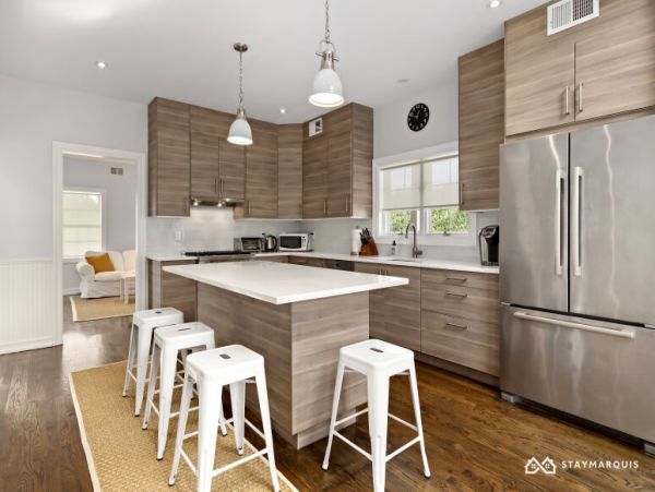 Hamptons Home 1020753
