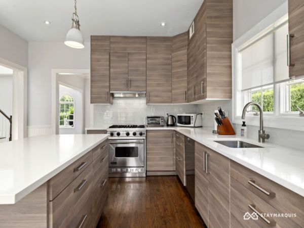 Hamptons Home 1020753