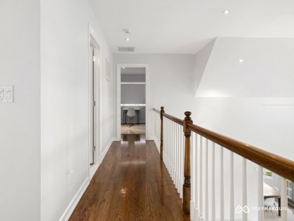 Hamptons Home 1020753