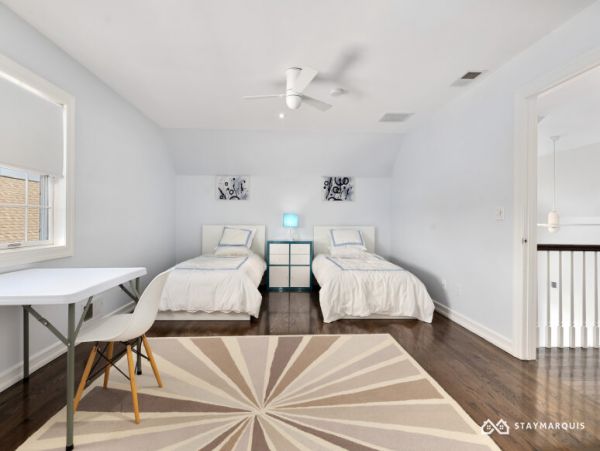 Hamptons Home 1020753