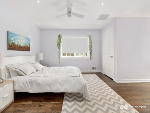 Hamptons Home 1020753