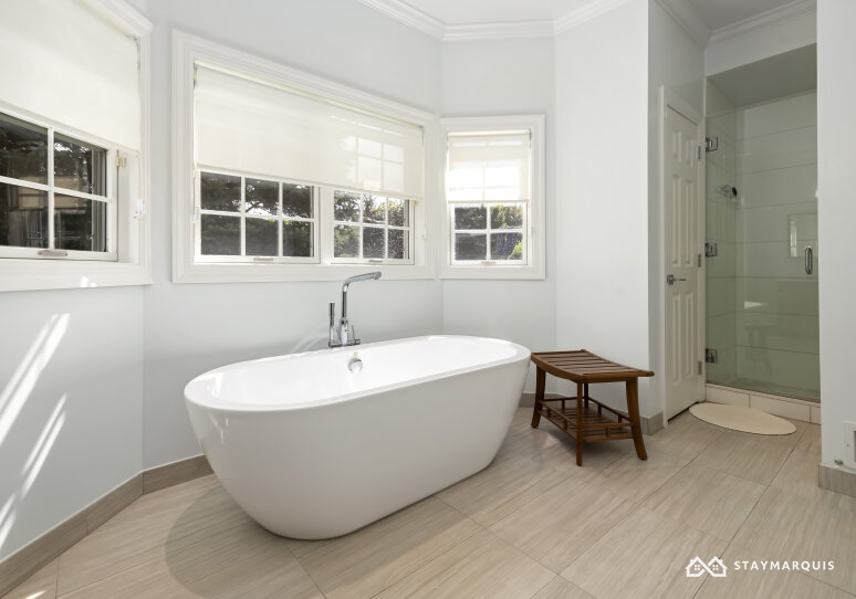 Hamptons Home 1020753