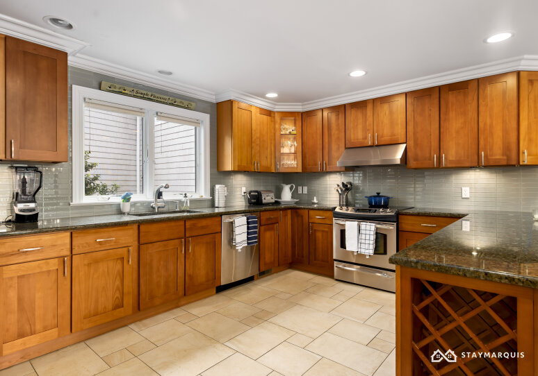 Hamptons Home 1020754