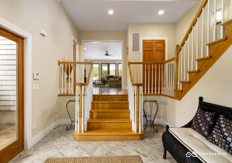 Hamptons Home 1020754