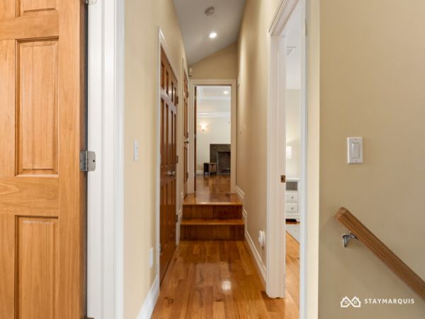 Hamptons Home 1020754