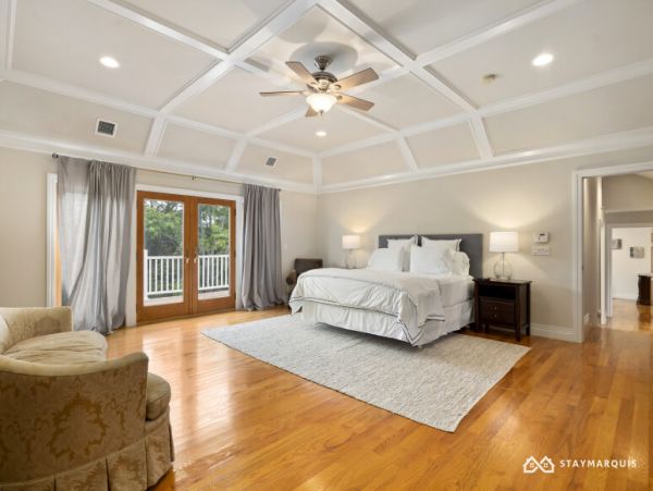 Hamptons Home 1020754
