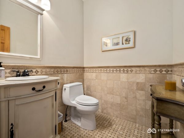 Hamptons Home 1020754
