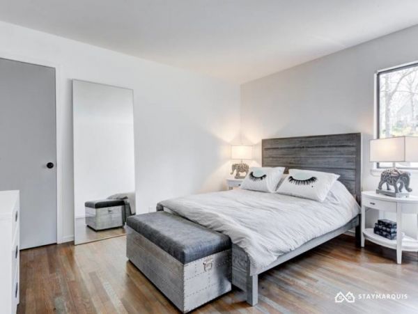 Hamptons Home 1020755