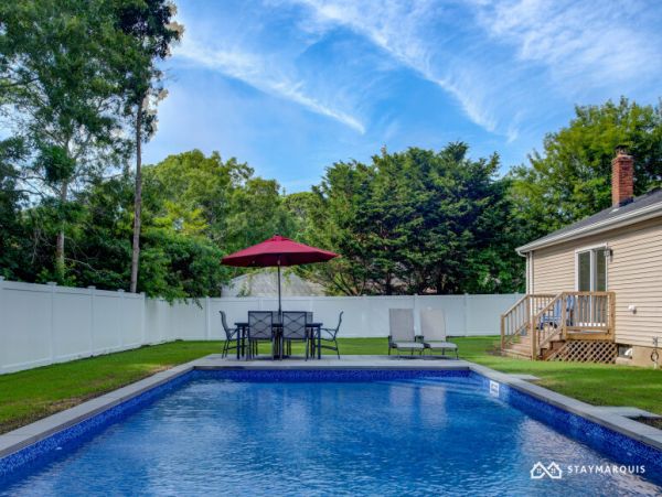 Hamptons Home 1020756