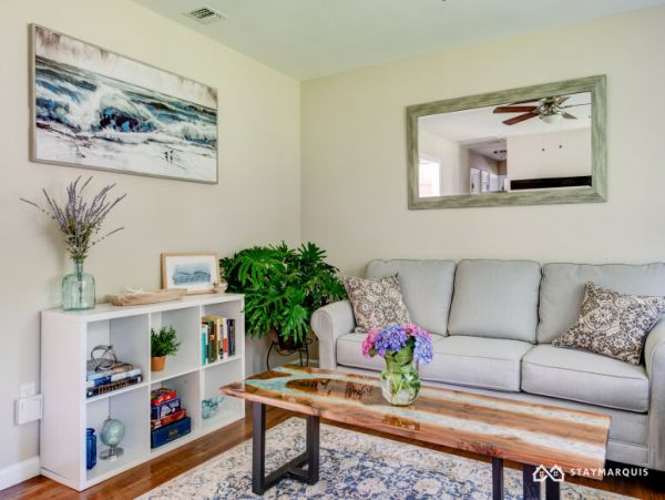 Hamptons Home 1020756