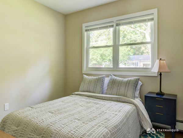 Hamptons Home 1020756