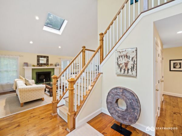 Hamptons Home 1020757