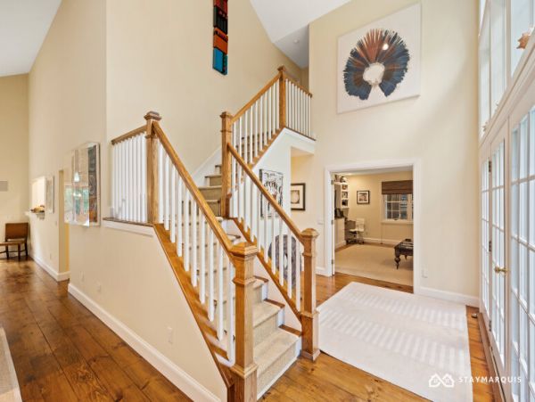 Hamptons Home 1020757