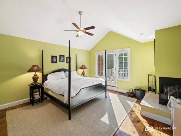 Hamptons Home 1020757