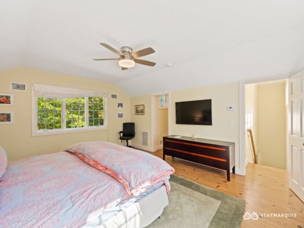 Hamptons Home 1020757