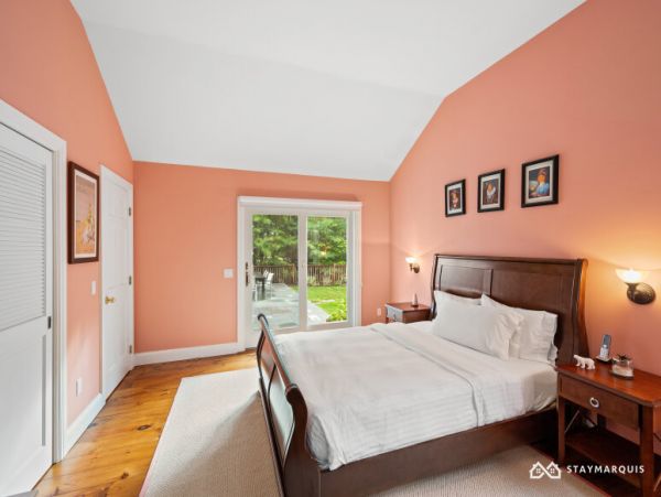 Hamptons Home 1020757