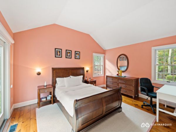 Hamptons Home 1020757