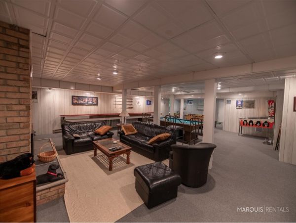 Hamptons Home 1020758