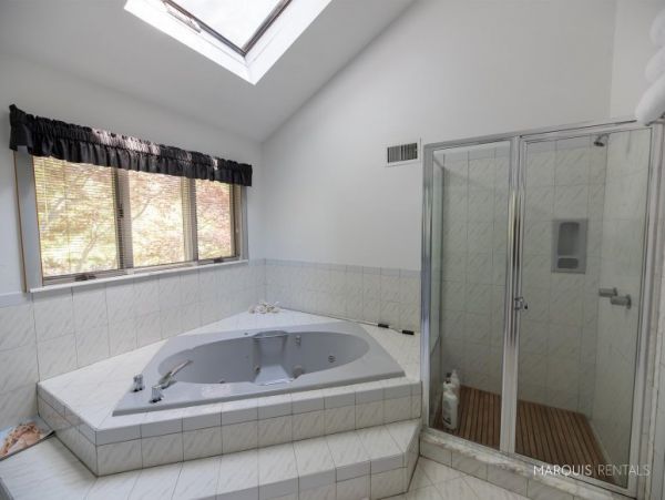 Hamptons Home 1020758