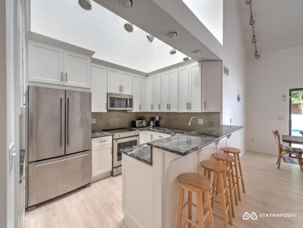 Hamptons Home 1020760
