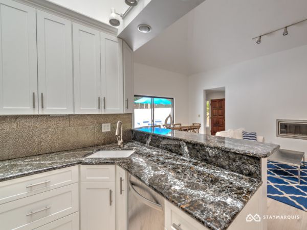 Hamptons Home 1020760