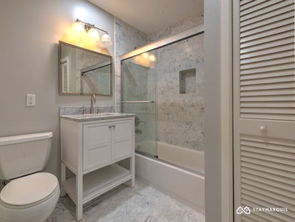 Hamptons Home 1020760