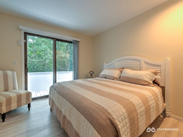 Hamptons Home 1020760