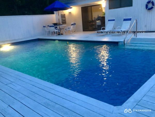 Hamptons Home 1020760